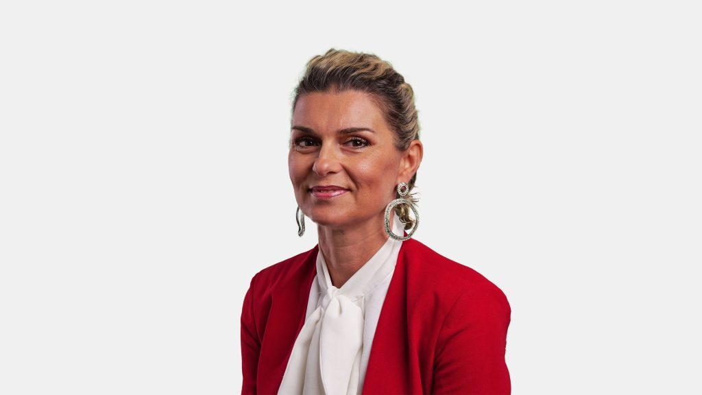 FILOMENA CAPOSIENA_SFONDO NEUTRO
