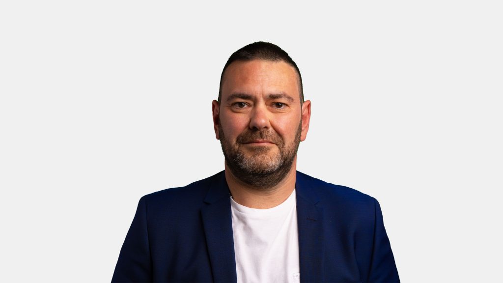 SERGIO CHIMISSO_SFONDO NEUTRO